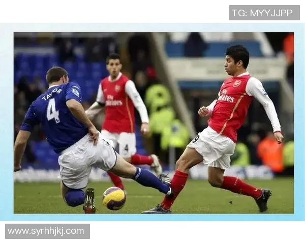 绿茵场上的阴影恶意犯规与足球明星的秘密较量